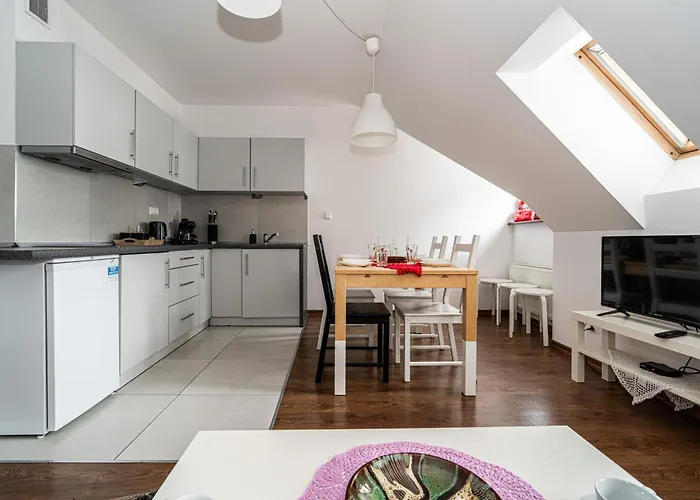 Easy Brzozowa Centrum By Rentilopl